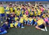 El gesto de Leandro Paredes con los juveniles de Boca en su regreso al club: compartió la tarde y recibió el cariño de los más chicos
