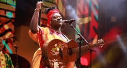 Kya Loum, cantante: “Todavía hay tabúes que impiden a algunas mujeres alcanzar sus sueños”