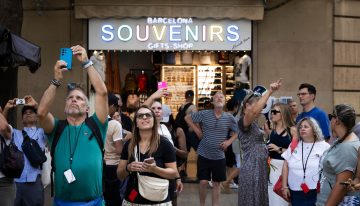 Diez recetas con las que Barcelona intenta gestionar el turismo masivo