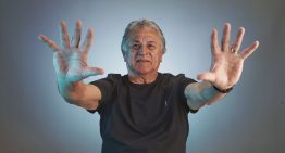 Ubaldo Pato Fillol, ejemplo de vida, decidió terminar la Secundaria a los 75 años: «Son 28 materias, lo voy a dar todo»