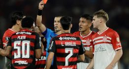 Se difundió el audio del VAR de la polémica en Flamengo vs Estudiantes: la Conmebol reconoció que fue un error la expulsión de Gonzalo Plata