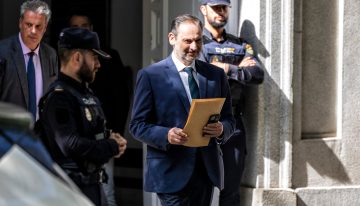 La Audiencia Nacional abre la línea de investigación sobre los pagos en metálico del PSOE a Ábalos