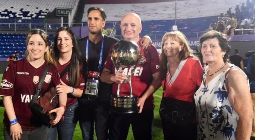 Nicolás Russo saca pecho tras ser campeón de la Copa Sudamericana y avisa que Lanús va por el Clausura: «No tenemos techo»