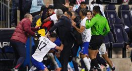 Escándalo en un amistoso entre Estados Unidos y Paraguay: los equipos de Mauricio Pochettino y Gustavo Alfaro, a las piñas