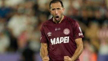 Cali Izquierdoz, con la tranquilidad del deber cumplido: «Soñaba con poner a Lanús arriba y despedirme con un título»