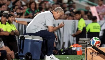 En Uruguay no tuvieron piedad con Marcelo Bielsa tras la goleada sufrida ante Estados Unidos: «Paliza vergonzosa»