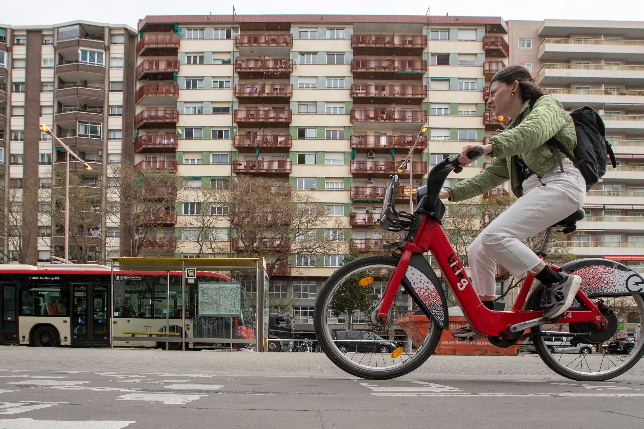 El bloque de 120 viviendas de la calle Tarragona.