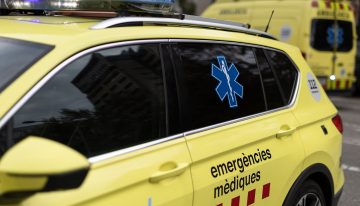 Muere un joven al caer accidentalmente al agua en el puerto de Barcelona