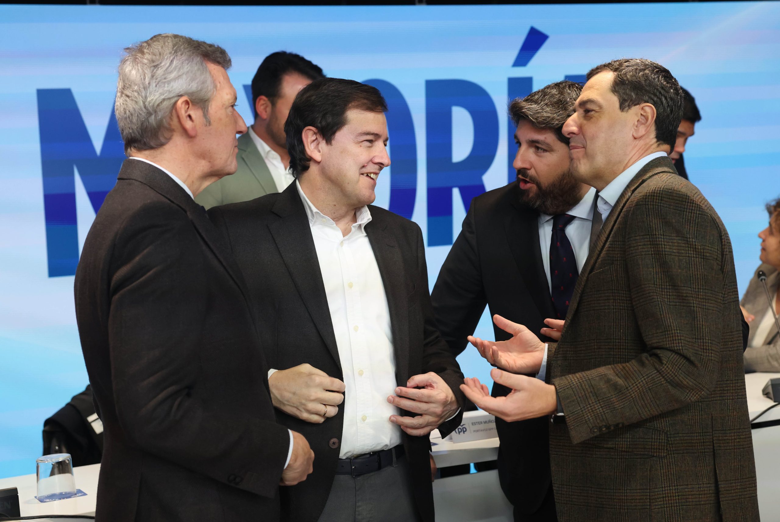 Los presidentes autonómicos, desde la izquierda, Alfonso Rueda (Galicia), Alfonso Fernández Mañueco (Castilla y León), Fernando López Miras (Murcia) y Juanma Moreno (Andalucía).