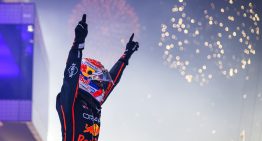 Las razones de la remontada soñada de Max Verstappen: de estar a 104 puntos del líder a buscar igualar los cinco títulos de Juan Manuel Fangio