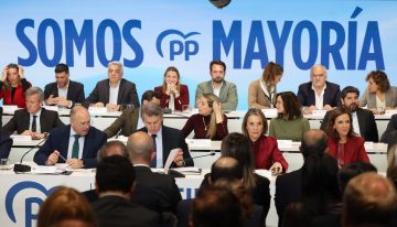 Los barones del PP temen a Vox tras su auge en Extremadura: “Los hemos subestimado”