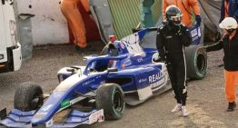 El traumático debut de Jack Doohan en la Súper Fórmula de Japón: chocó dos veces en la misma curva