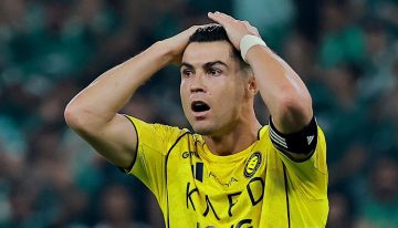 Cristiano Ronaldo y un pésimo inicio de año: un blooper lo frenó en la carrera para llegar los mil goles y Al Nassr perdió su invicto en Arabia Saudita