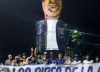 Hinchas de Gimnasia y Esgrima La Plata quemaron un muñeco de Chiqui Tapia