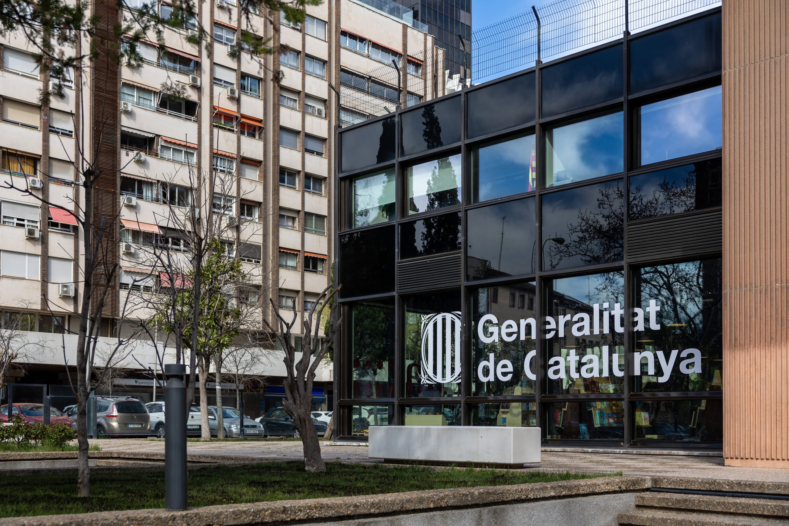 El Edificio de la Delegación de la Generalitat de Catalunya, este jueves, en Tetuán. 