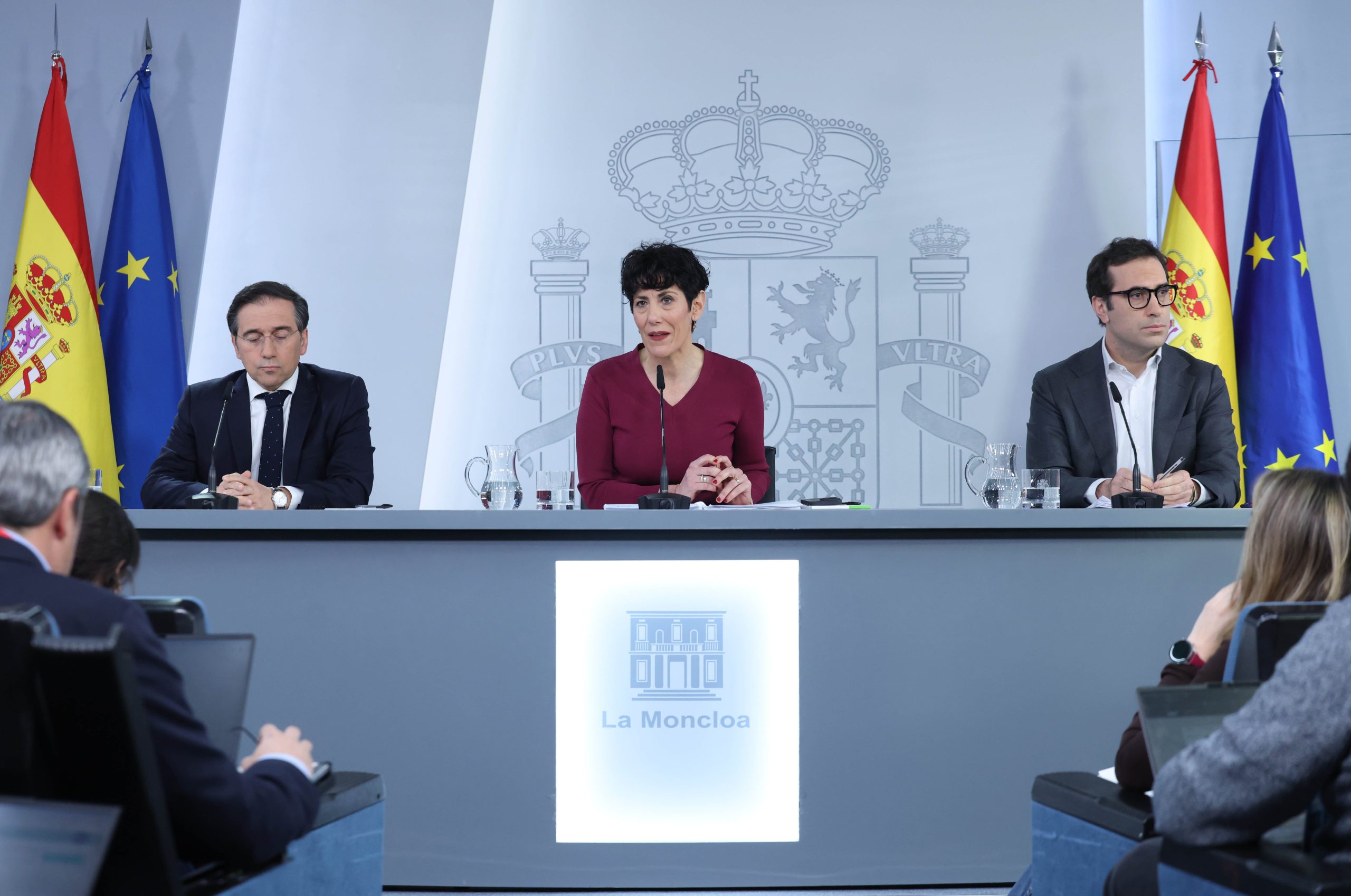 Los ministros José Manuel Albares, Elma Saiz y Carlos Cuerpo, durante la rueda de prensa ofrecida tras la reunión del Consejo de Ministros, este martes.