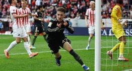 Bayern Múnich perdía hasta el minuto 92 pero se lo dio vuelta al Friburgo, llegó a los 100 goles en 28 partidos y viajará afilado al Bernabéu