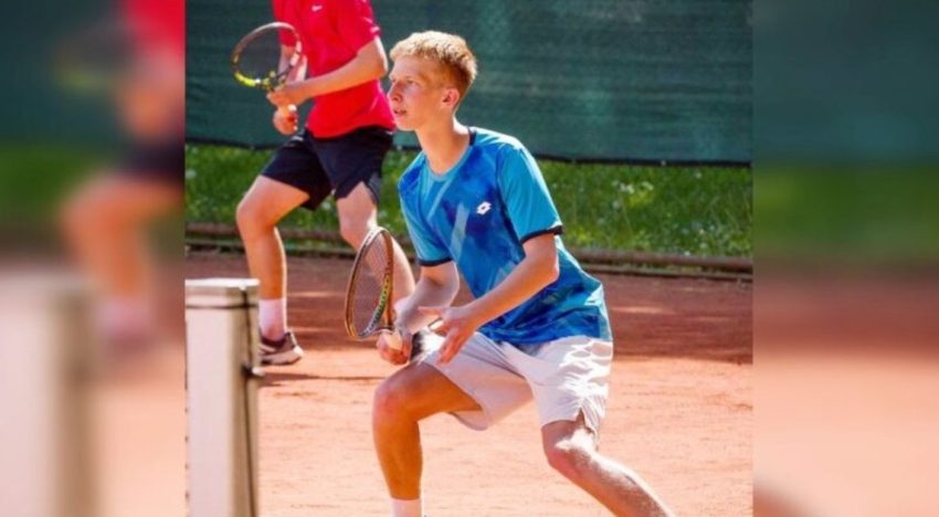 Increíble desenlace en un torneo junior: ganó el partido, revoleó la raqueta para celebrar y lo descalificaron