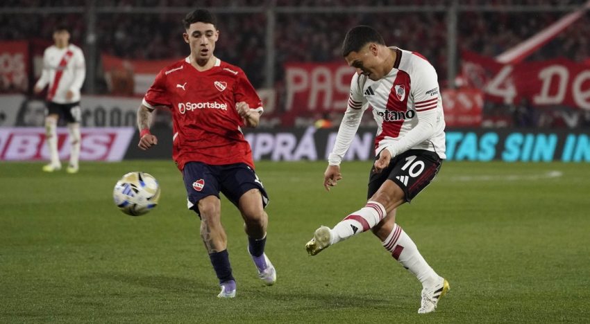 Así están las tablas del Torneo Apertura y los cruces de octavos: Boca adentro, por ahora River vs Independiente y a Racing le queda una vida