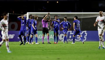 Otra polémica en favor de los clubes brasileños: el insólito final de San Pablo ante Millonarios