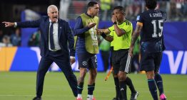 Qué dijo Gustavo Alfaro sobre el arbitraje y la expulsión de Miguel Almirón ante Turquía: «Me cuesta jugar este deporte nuevo»