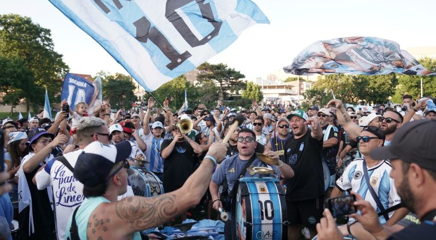 La marea argentina ya se siente en el Mundial 2026: banderazo masivo en Kansas City antes del debut