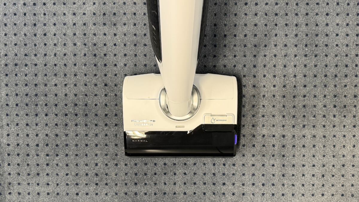 Rowenta X-Clean 12 en moqueta.