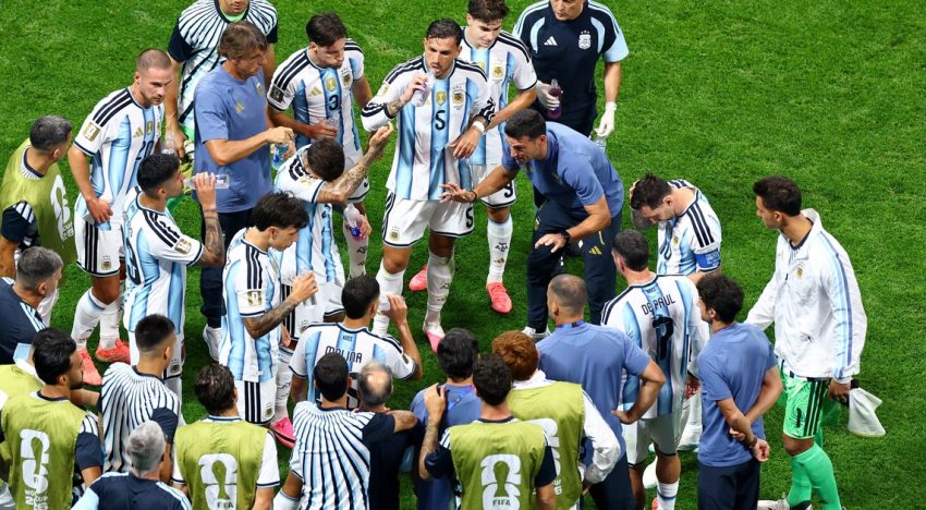 Walter Samuel reveló la arenga de Scaloni en la pausa de hidratación que inició la remontada de Argentina ante Egipto: «Fue increíble»