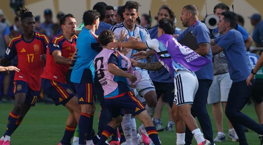 Histórica sanción de la FIFA a Leandro Paredes: 10 partidos de suspensión por la final del Mundial y más castigos a la Selección