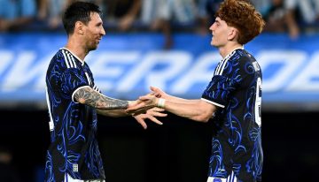El Colo Barco llegó a la Argentina para sumarse a la Selección y habló de la despedida de Lionel Messi: «Deja un vacío muy grande, difícil de llenar»