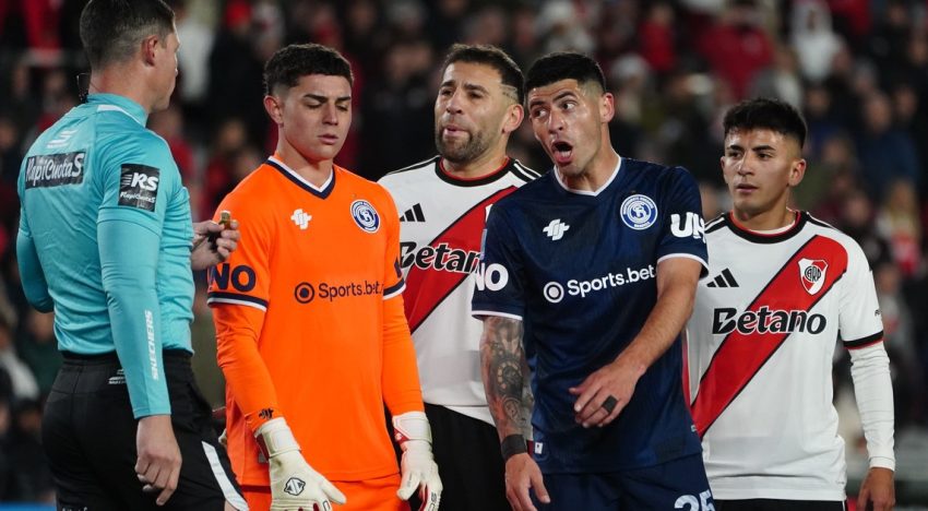 «No quiero que nos dirija más, es un bandido»: Daniel Vila, furioso con Nicolás Ramírez, tras la caída de Independiente Rivadavia ante River