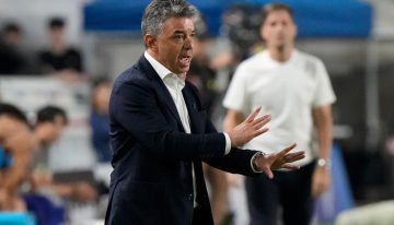 En Ecuador hablan de un «amargo debut» para Marcelo Gallardo tras la goleada de Corea del Sur, pero el DT confía: «Está bueno que duela»