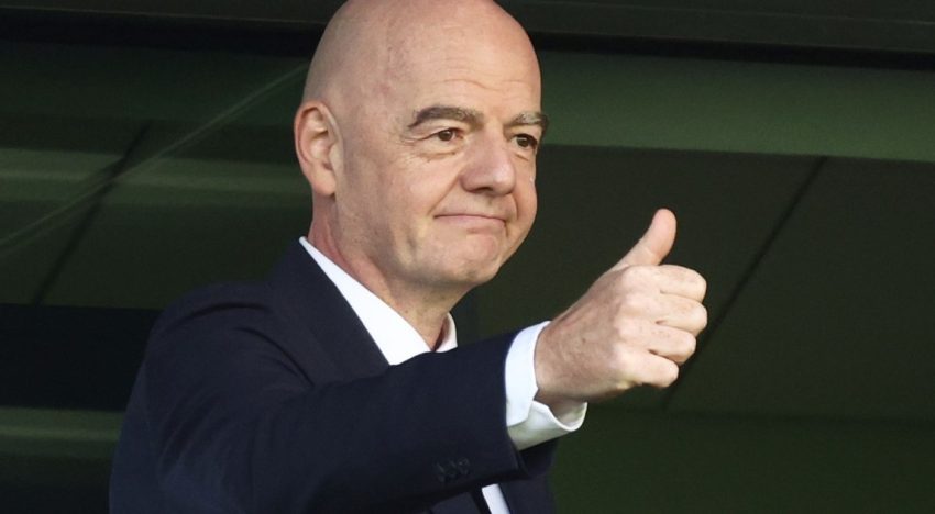 Un prestigioso diario inglés tuvo que rectificar una información sobre Infantino en la FIFA: «Esto es incorrecto»