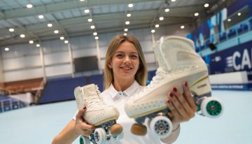 De las piruetas a las ecuaciones: la historia de Delfina Veljanovich, la patinadora argentina que combina el alto rendimiento con Ingeniería en la UBA