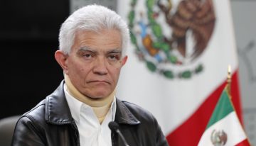 Denuncian en Ecuador a diplomático mexicano por obstrucción