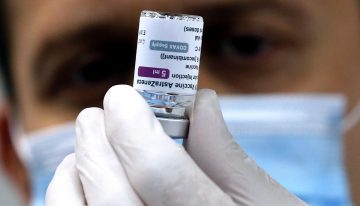 AstraZeneca retira vacuna para el Covid en todo el mundo