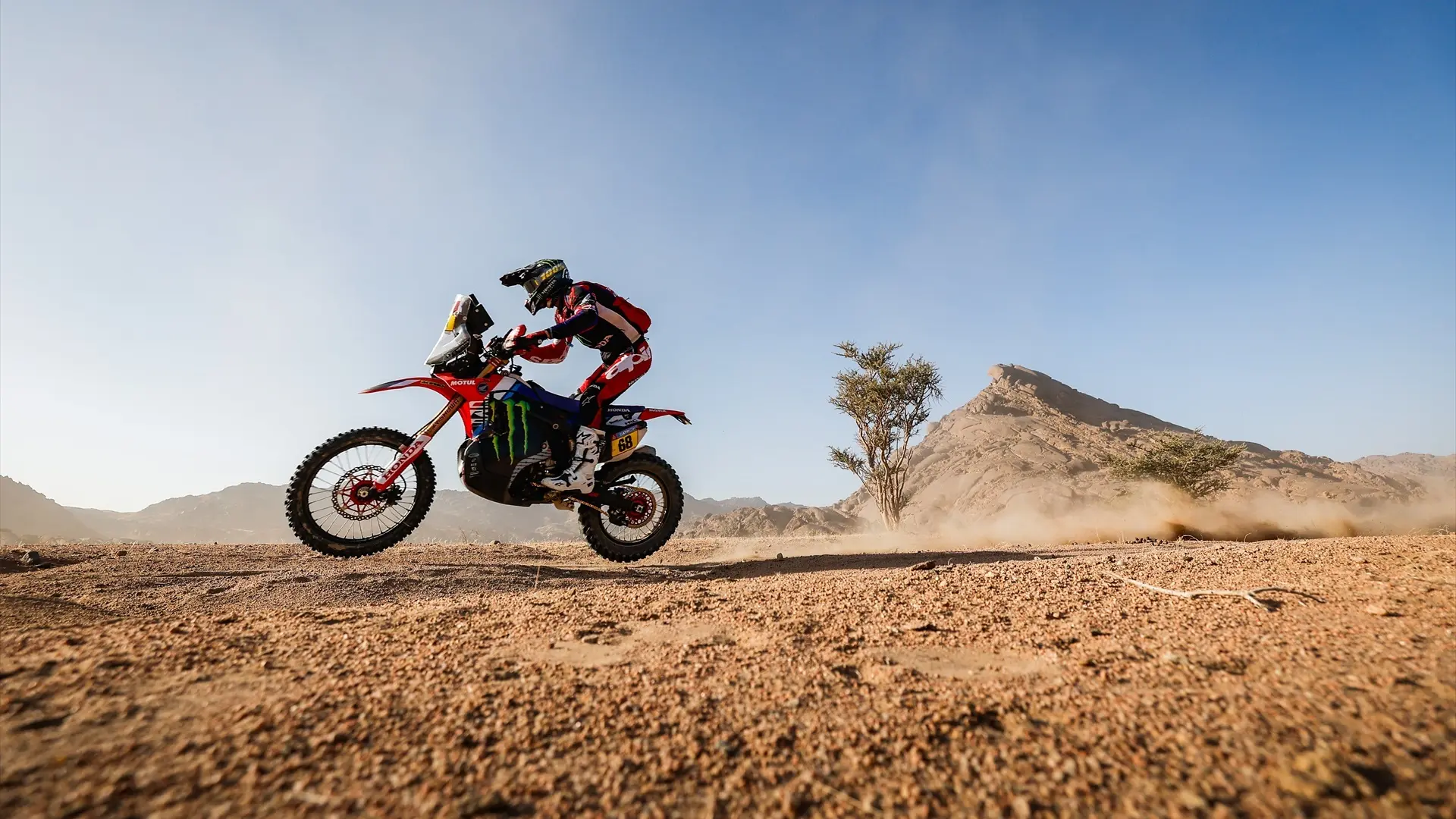 La estrategia del español Schareina falla, pero aguanta segundo en la general de motos del Rally Dakar