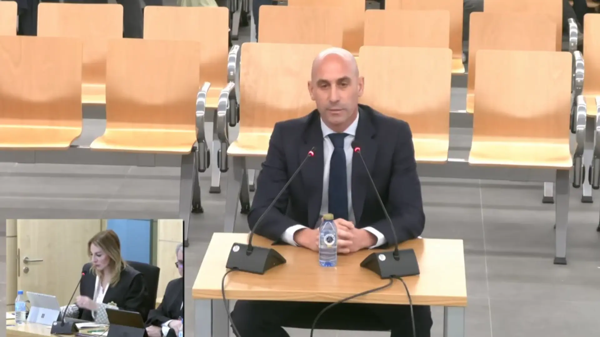 La Fiscalía presenta recurso contra la sentencia a Luis Rubiales por el beso a Jenni Hermoso: pide repetir el juicio