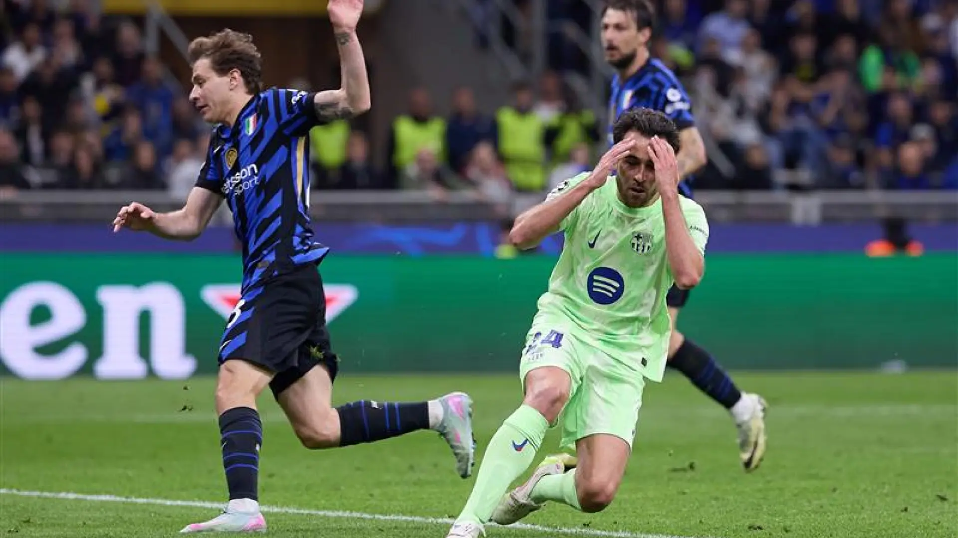 La rajada de Eric García contra el árbitro de la semifinal de Champions ante en Inter: "Todos sabemos qué pasó la última vez"