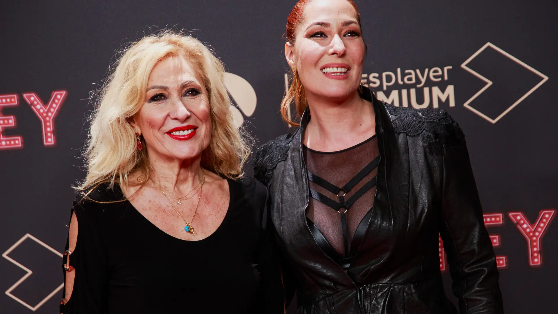 Las emotivas palabras de Rosa Benito a Rosario Mohedano tras la confirmación de sus hijos: "Lo has hecho muy bien"