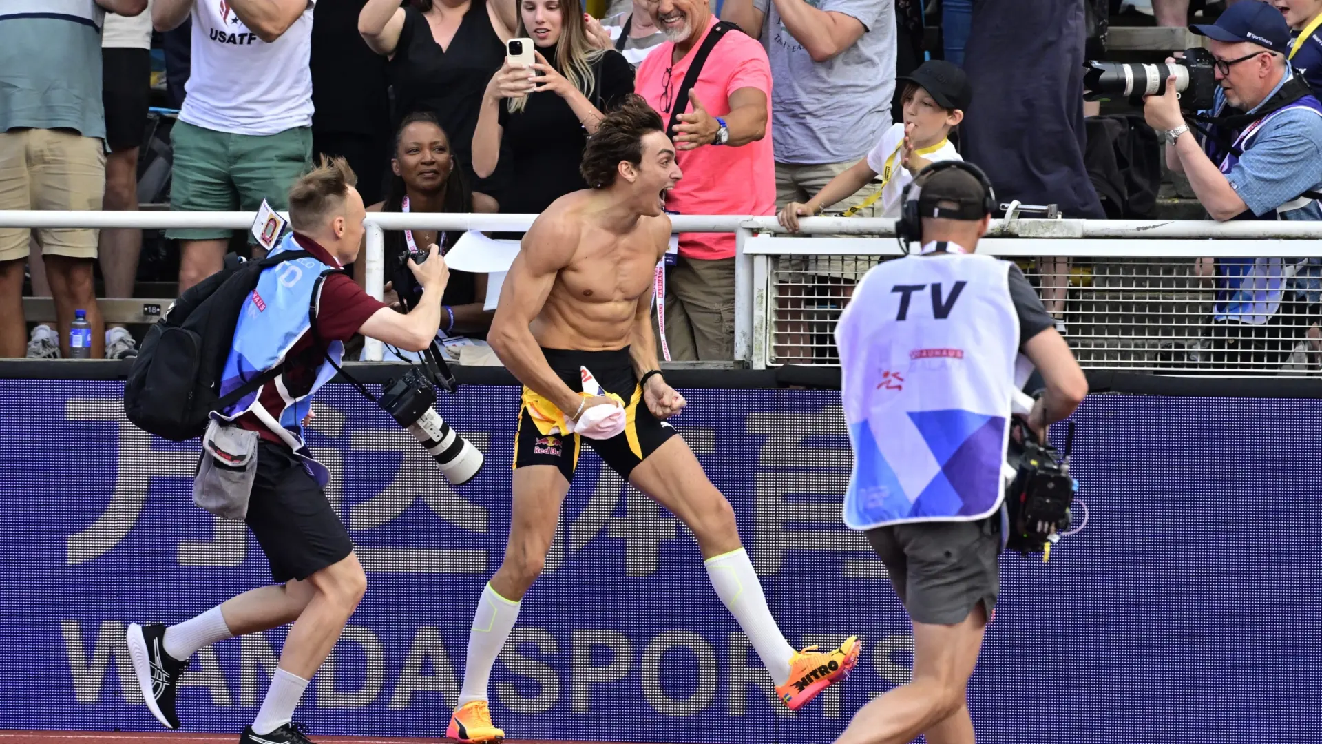Otra salvajada de Mondo Duplantis: bate su récord del mundo de salto con pértiga por duodécima vez