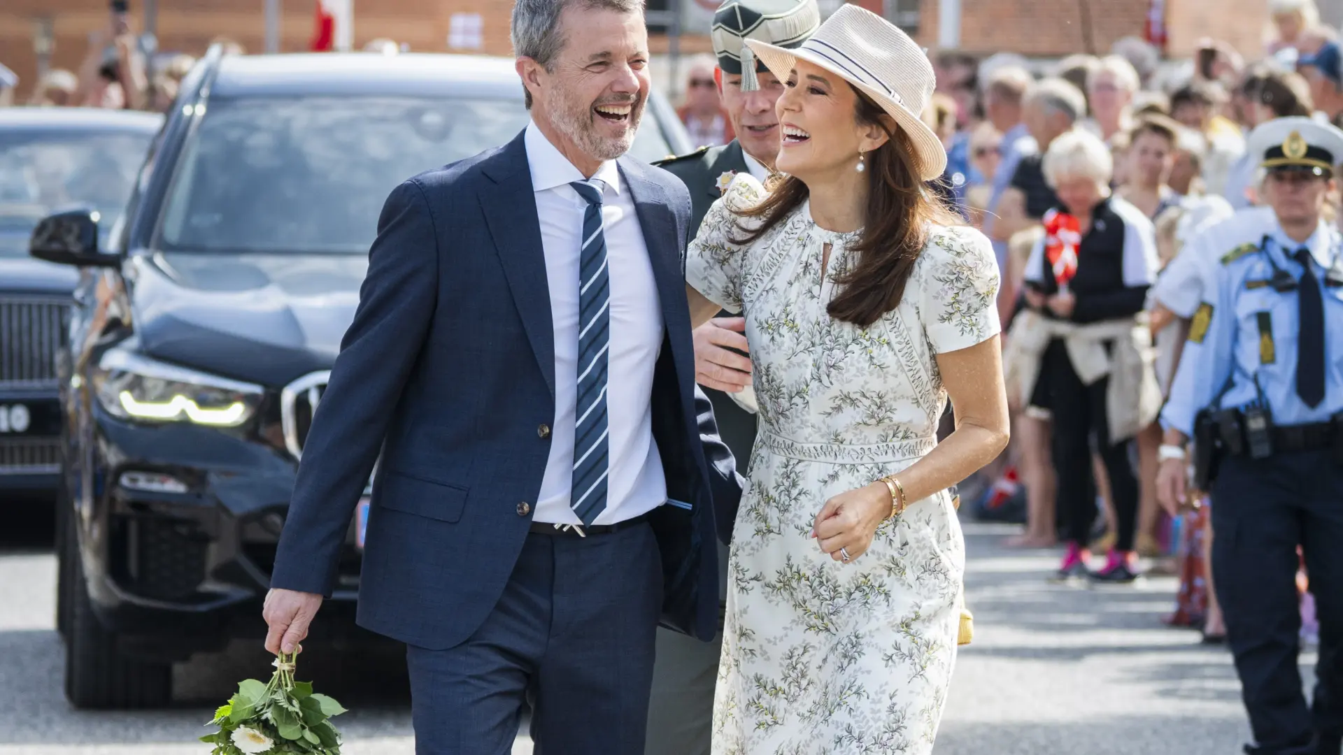 Federico y Mary de Dinamarca terminan sus nuevas y polémicas vacaciones para empezar las 'oficiales'