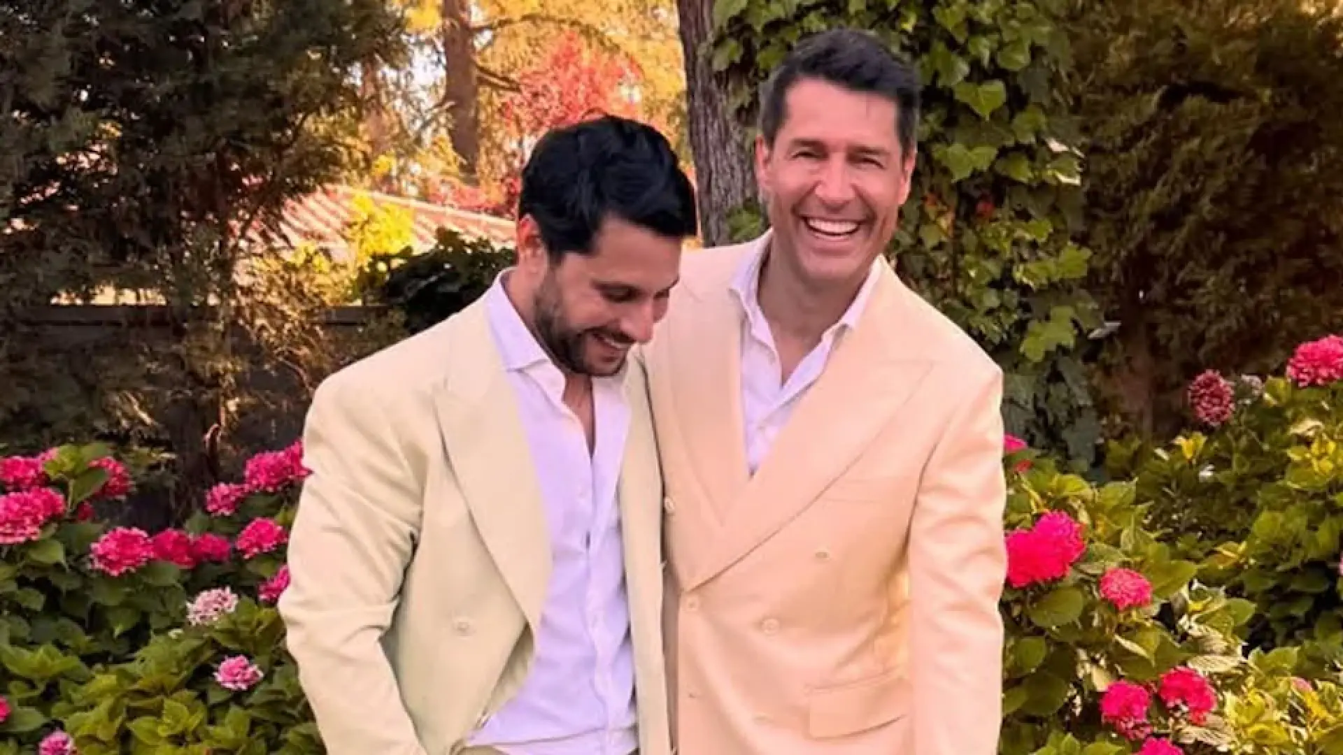 Jaime Cantizano publica la primera foto de su boda con Miguel Golding: "Celebrando"