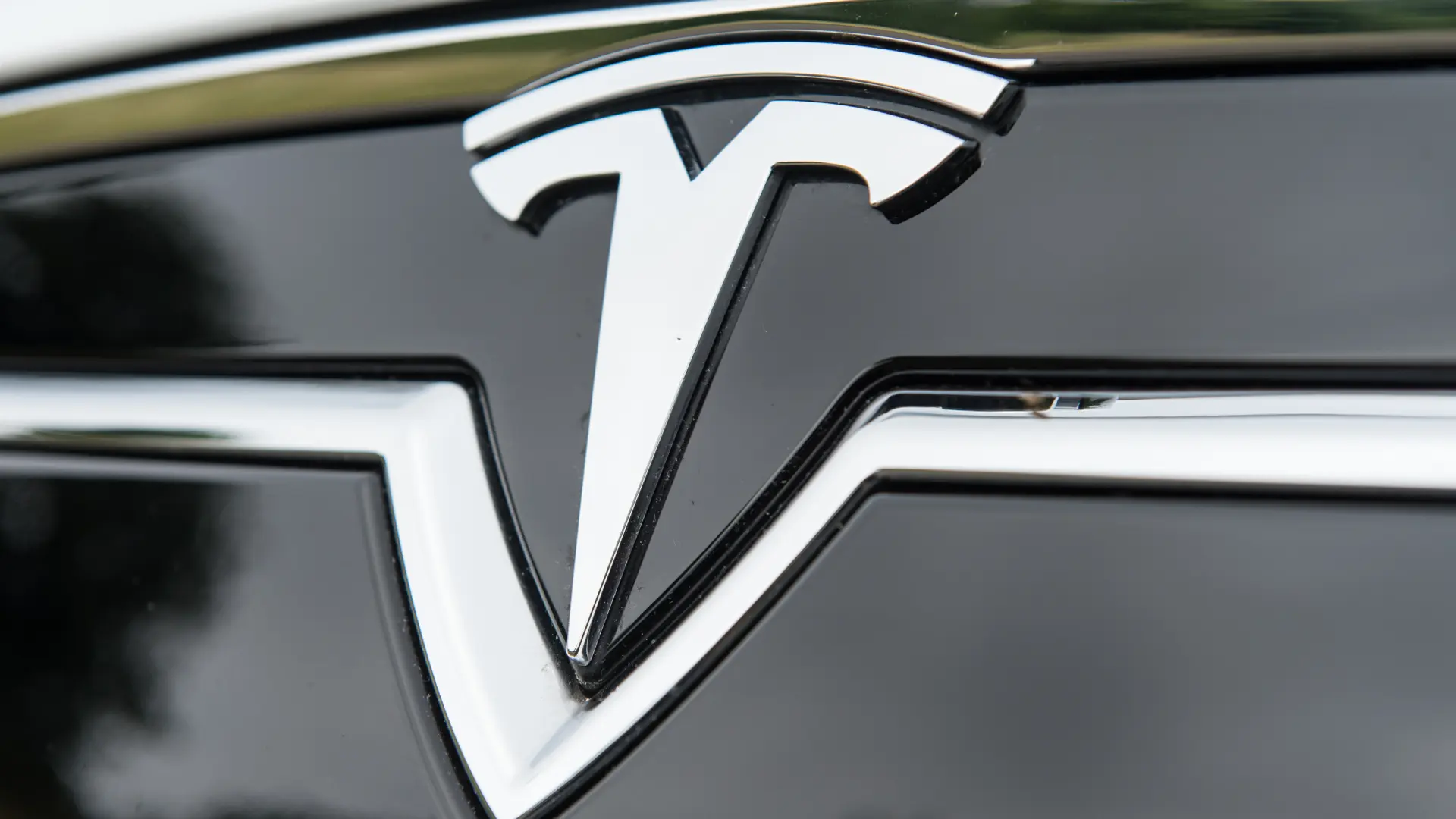 Elon Musk confía a Samsung el futuro de Tesla: fabricará su cerebro inteligente por 14.000 millones de euros