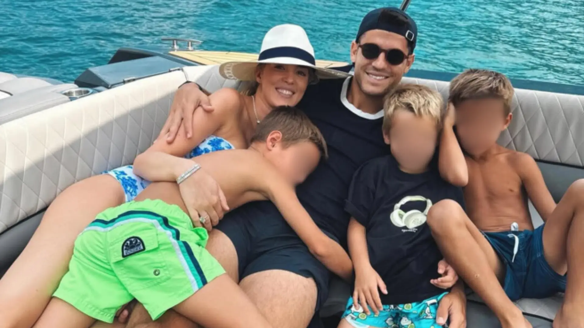 Álvaro Morata y Alice Campello empiezan de cero en Italia con sus cuatro hijos: primeras imágenes de su nueva vida