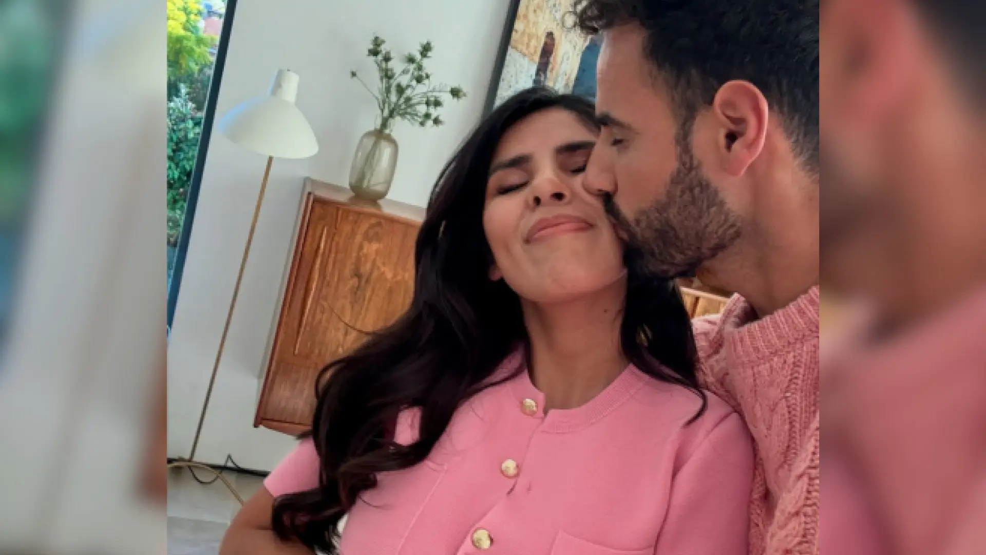 Isa Pantoja y Asraf Beno, muy felices, disfrutan de unas vacaciones en familia con Cairo: «Primer viajecito juntos»