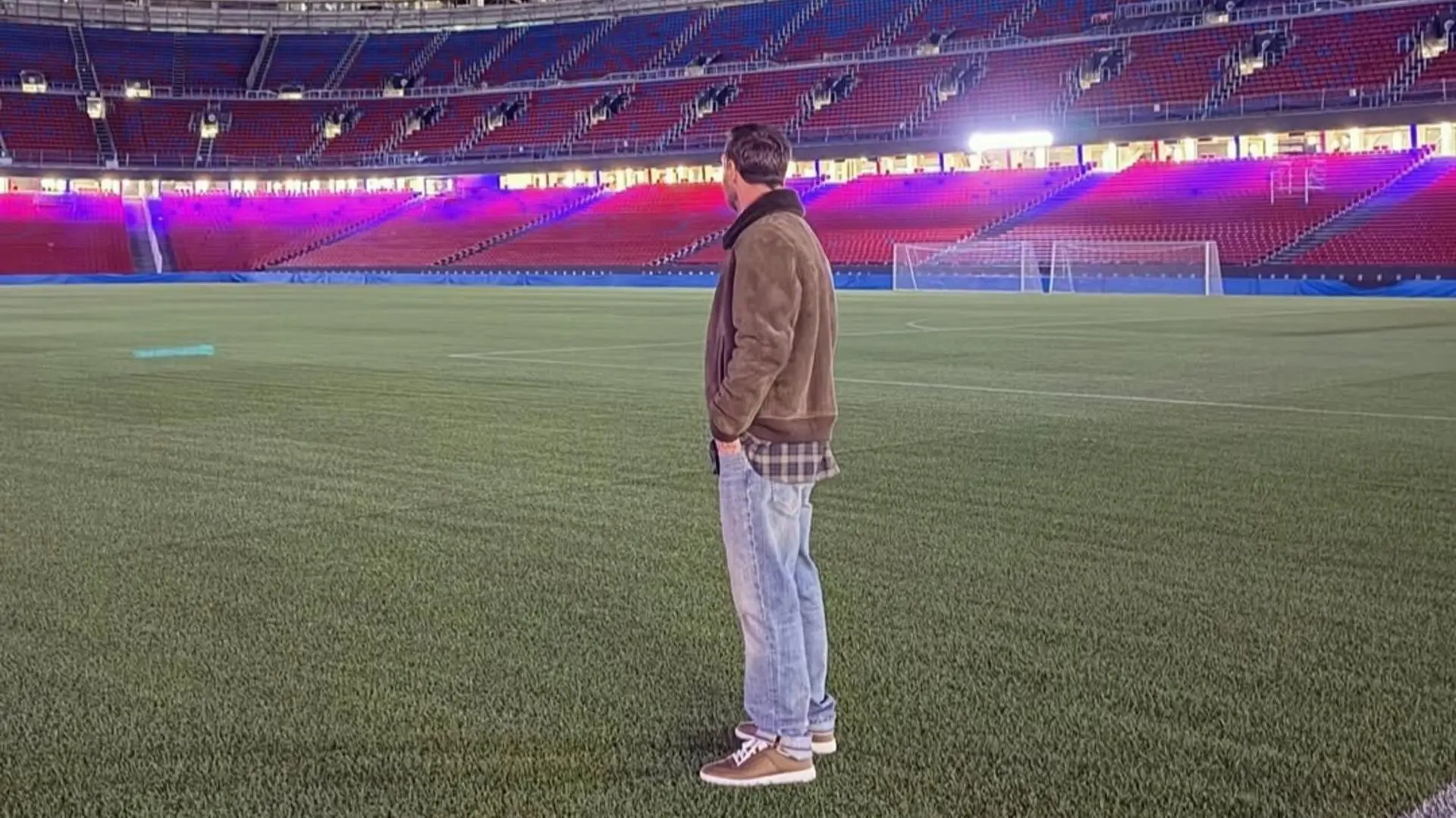 Leo Messi visita el Camp Nou: «Ojalá algún día pueda volver y no solo para despedirme como jugador»
