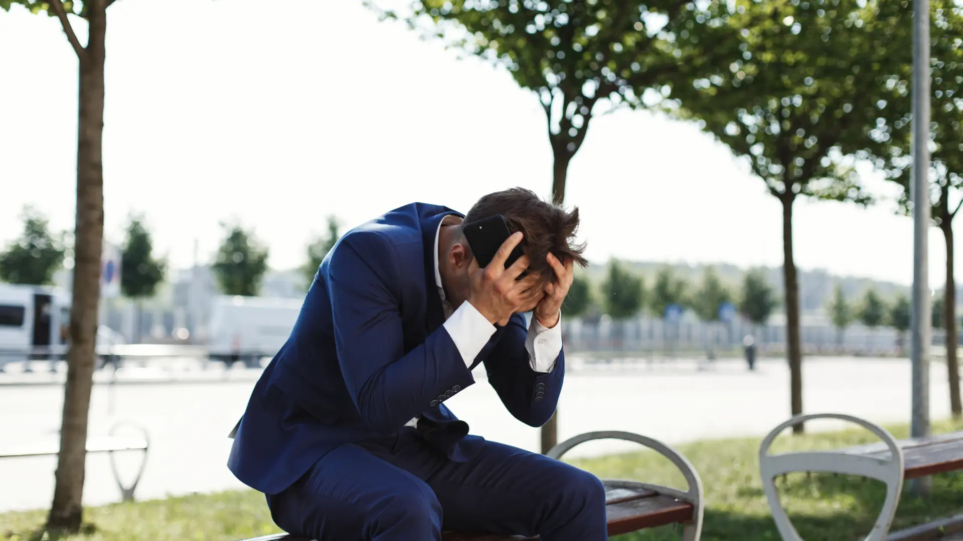 Por qué algunas personas se sienten tristes o vacías cuanto más éxito alcanzan, según la psicología