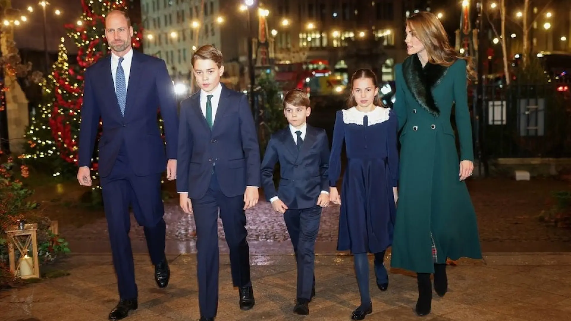Kate y Guillermo acuden con sus hijos al tradicional concierto de Navidad, con la participación de la actriz Kate Winslet