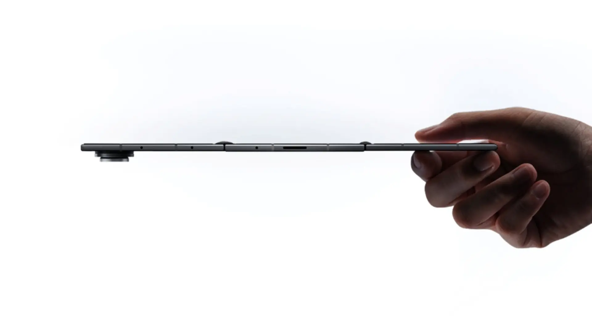 El Samsung Galaxy Z TriFold tiene mucho del Galaxy Z Fold7 aunque luzca triple pantalla